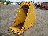 CATERPILLAR 235 LC Photo #1