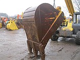 CATERPILLAR 375L Photo #2