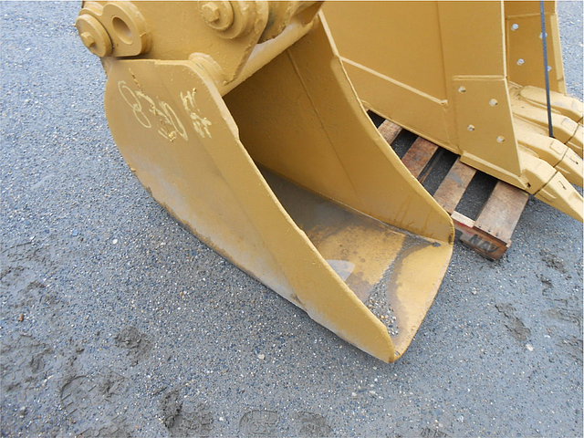 CATERPILLAR 205 LC Photo