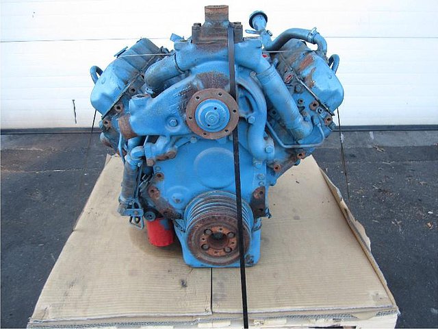 DETROIT 8.2T Photo