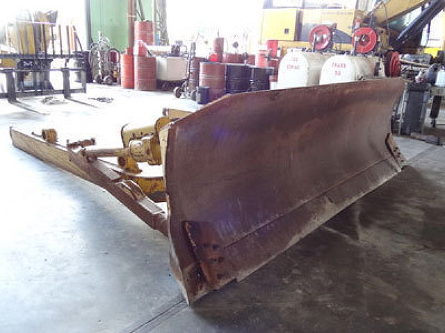 CATERPILLAR D6R XL Photo