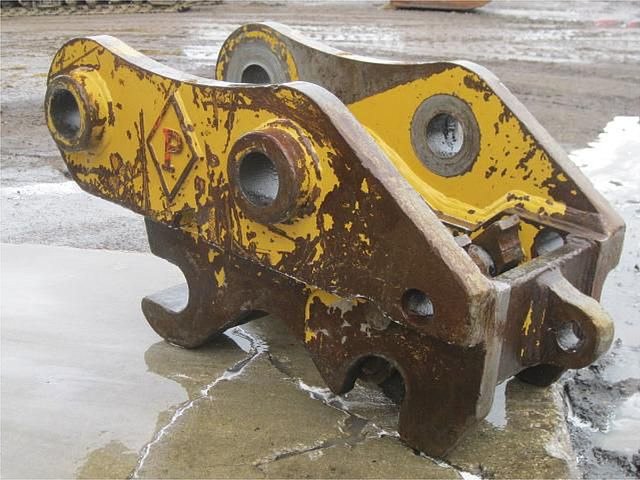 CATERPILLAR 330 Photo