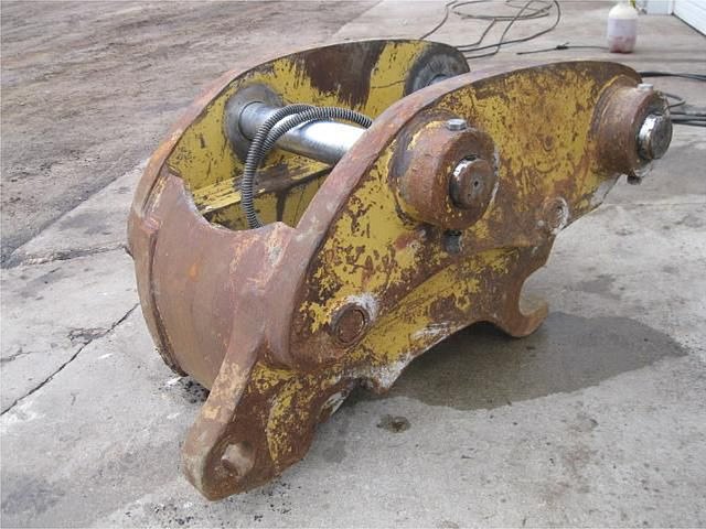 CATERPILLAR 365 Photo