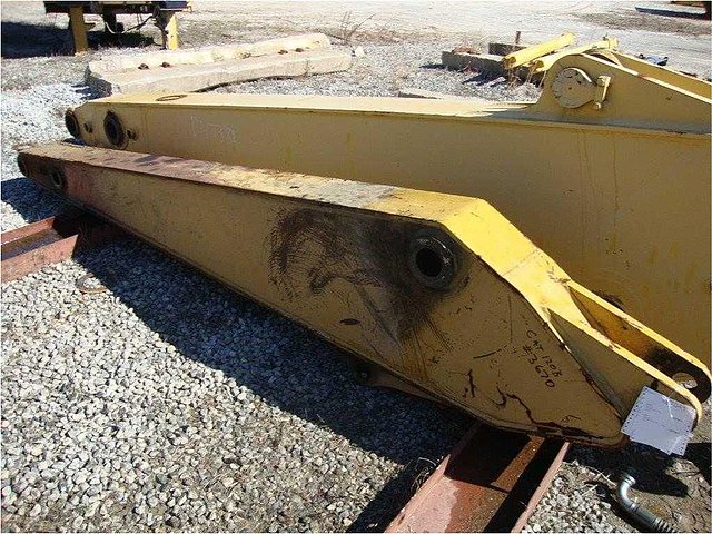 CATERPILLAR E120B Photo