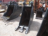 CATERPILLAR 330D Photo #2