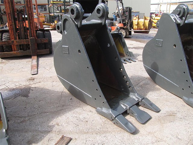 CATERPILLAR 330D Photo