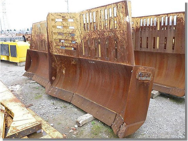 CATERPILLAR 826G Photo