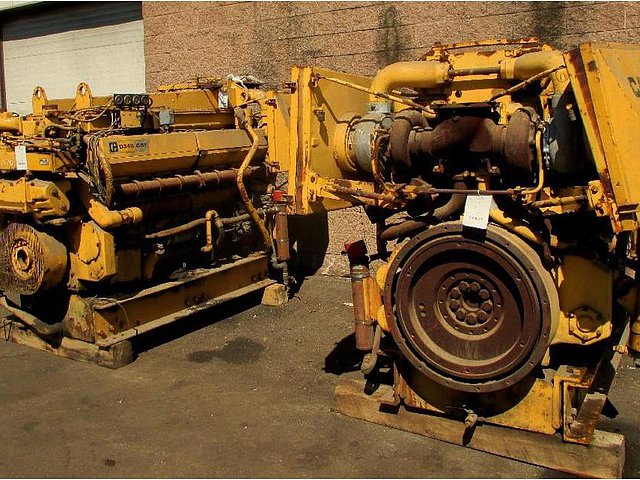 CATERPILLAR D349 Photo