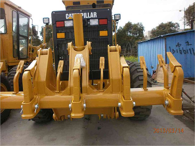 CATERPILLAR 140H Photo