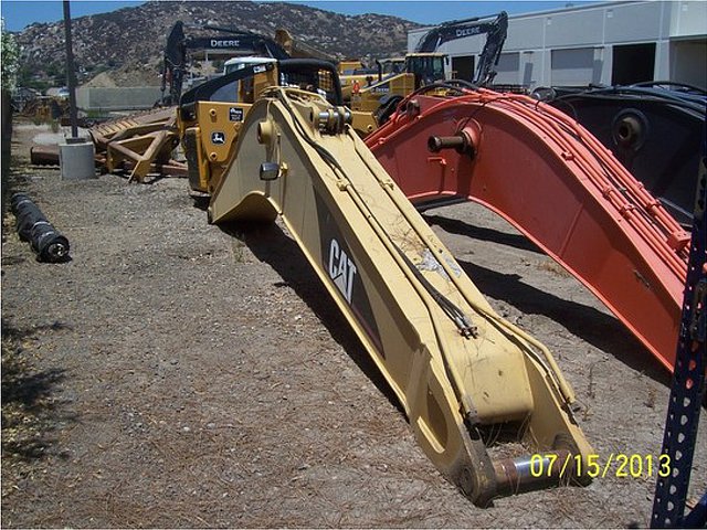 CATERPILLAR 325BOOM Photo