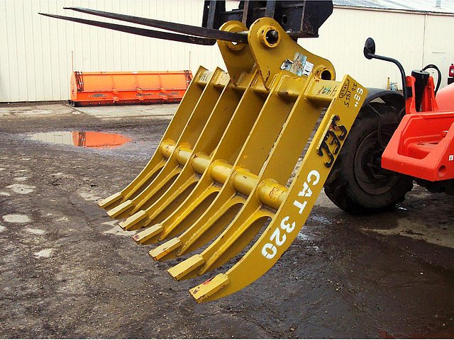 CATERPILLAR 320B