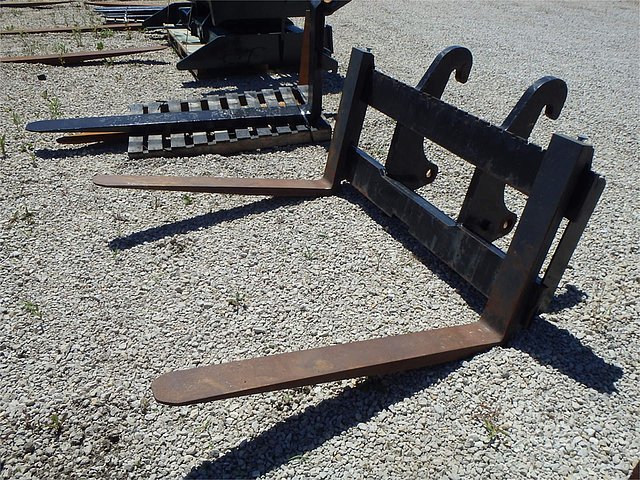 CATERPILLAR 420 Photo