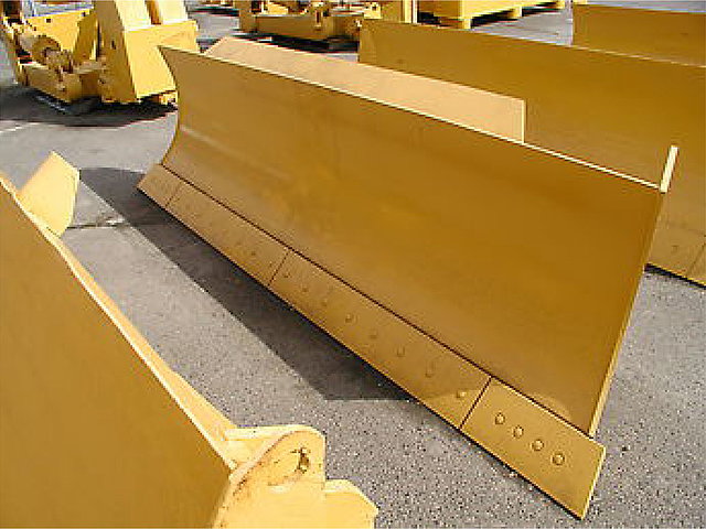 CATERPILLAR D4H Photo