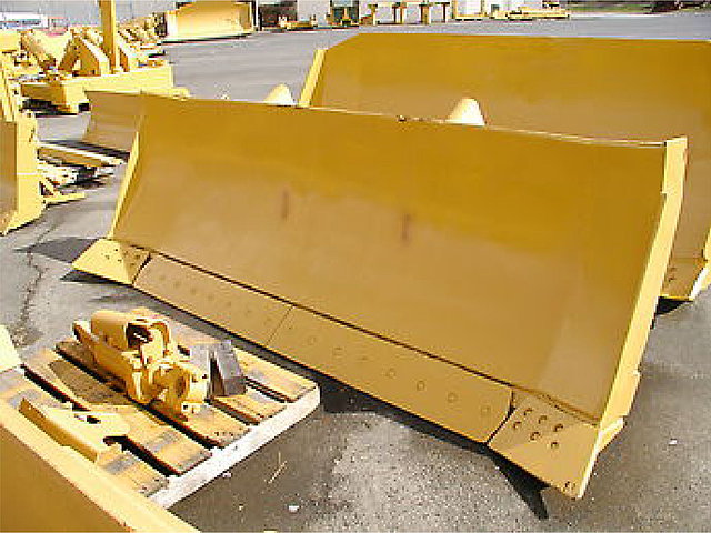 CATERPILLAR D6H Photo