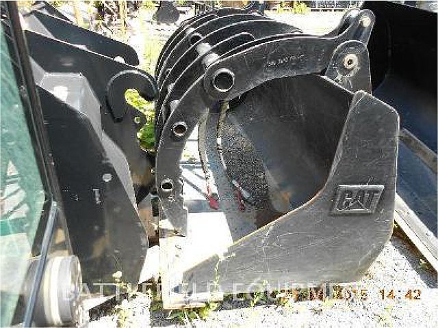 CATERPILLAR 81 UTILITY GRAPPLE B