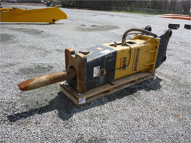 CATERPILLAR 120B Photo