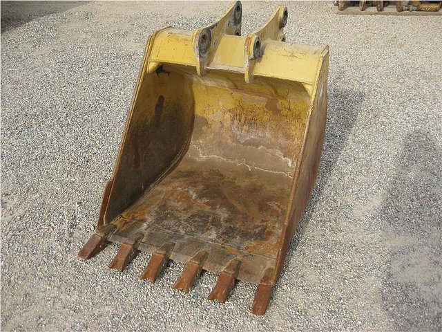 CATERPILLAR 446B Photo