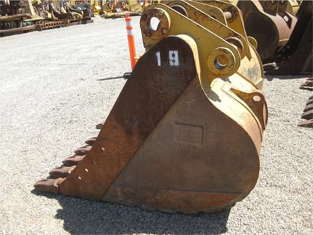 CATERPILLAR 320 Photo