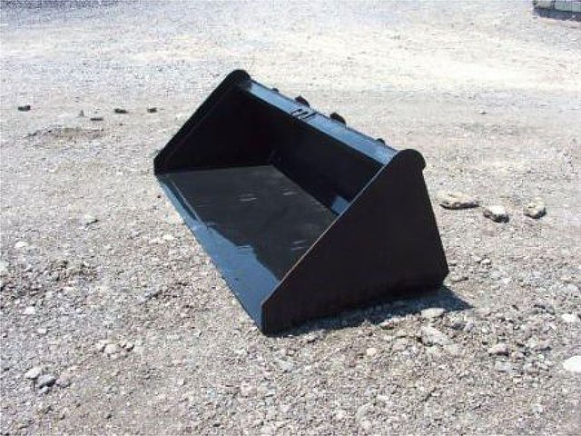 SKID STEER Photo
