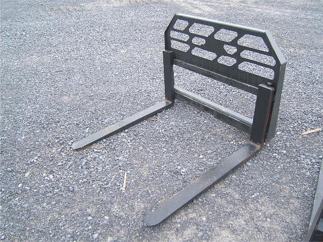 SKID STEER