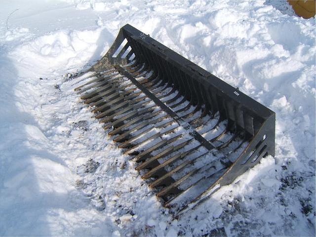 SKID STEER