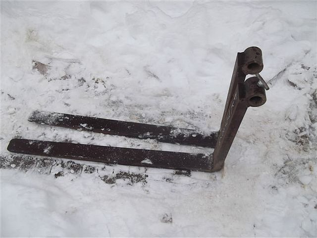 PALLET FORKS Photo