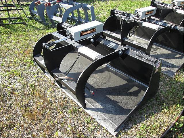 SKID STEER / SMALL TRACTORS