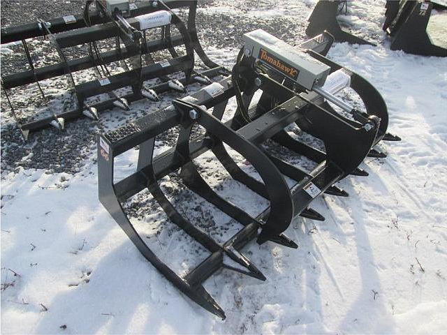 SKID STEER / SMALL TRACTORS Photo