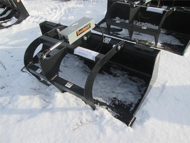 SKID STEER / SMALL TRACTORS Photo