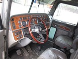 PETERBILT 389 Photo #5
