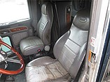 PETERBILT 389 Photo #6