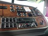 PETERBILT 386 Photo #8