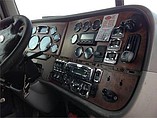 PETERBILT 386 Photo #10