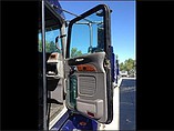 PETERBILT 386 Photo #9