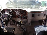 PETERBILT 387 Photo #10