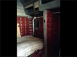 PETERBILT 379 Photo #11