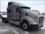 PETERBILT 387 Photo #2