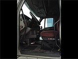 PETERBILT 387 Photo #7