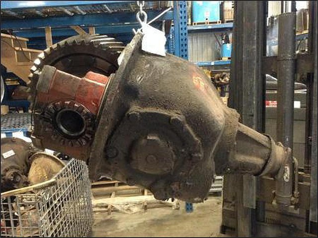 MERITOR U240 Photo
