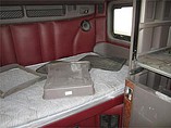 PETERBILT 387 Photo #11