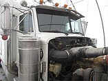 PETERBILT 379 Photo #2