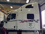 PETERBILT 387 Photo #2