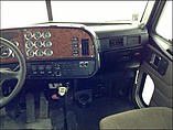 PETERBILT 379 Photo #8