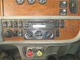 PETERBILT 386 Photo #10