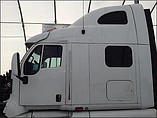 PETERBILT 387 Photo #2