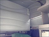 PETERBILT 387 Photo #8