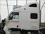 PETERBILT 387 Photo #2