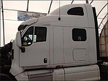 PETERBILT 387 Photo #2