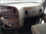 PETERBILT 387 Photo #10