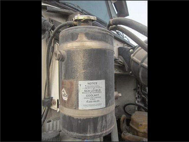 PETERBILT 377 Photo